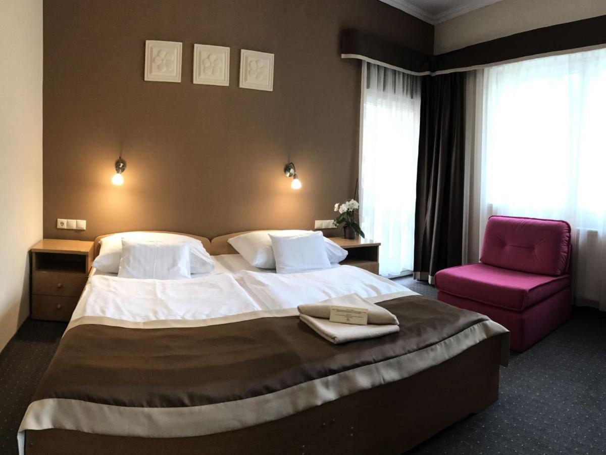 Alfa Hotel & Wellness Miskolctapolca ภายนอก รูปภาพ